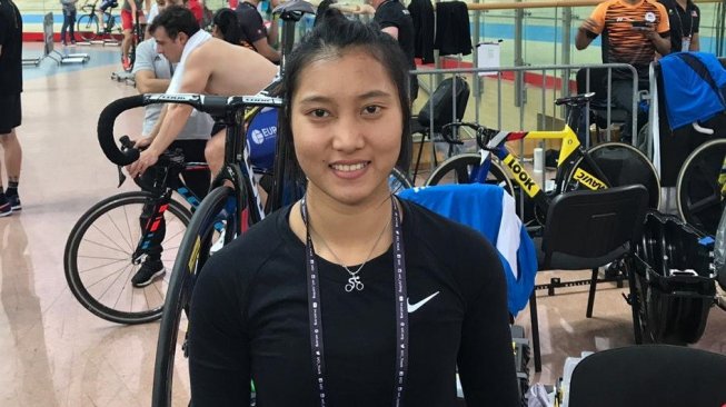 Pebalap sepeda putri Indonesia, Crismonita Dwi Putri di ajang UCI World Track Championship 2019 di Pruzkow, Polandia. [Dok. PB ISSI]