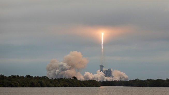 Roket SpaceX Falcon 9. [Shutterstock]