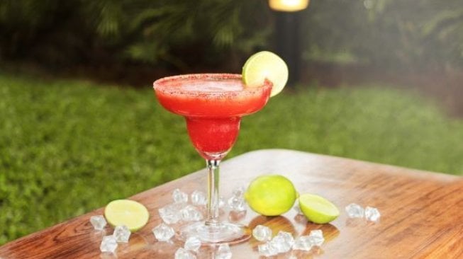 Strawberry Crush Mocktail Millennium Hotel Sirih Jakarta. ( Dok Millennium Hotel Sirih Jakarta)