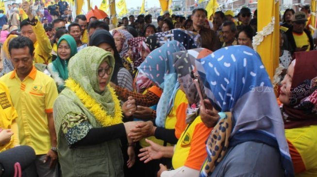 Jokowi Bangun Kampung Bahari Tanpa Pemecah Ombak, Nelayan Curhat ke Tutut