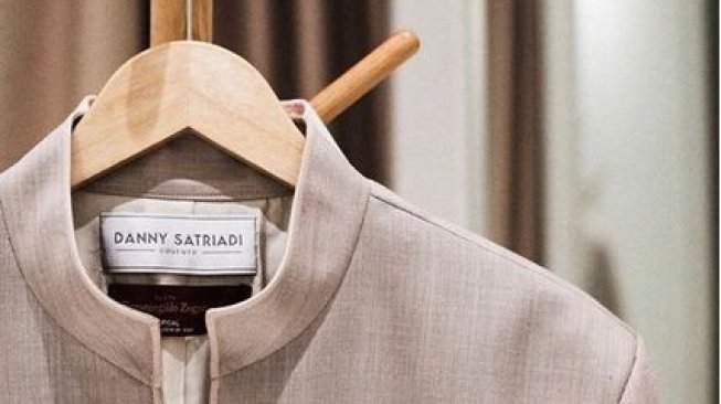 Desainer Danny Satriadi Akhirnya Beberkan Detail Baju Nikah