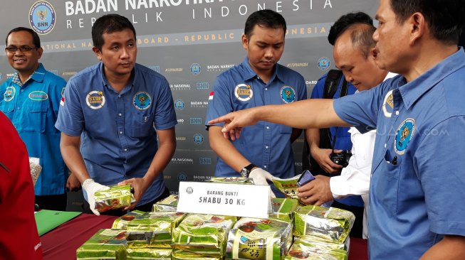 BNN dan Bea Cukai Gagalkan Penyelundupan Sabu 30 Kilogram dari Malaysia