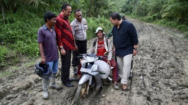 Komite Inggris Sebut Kondisi Jalan yang Buruk Sebagai Skandal Nasional