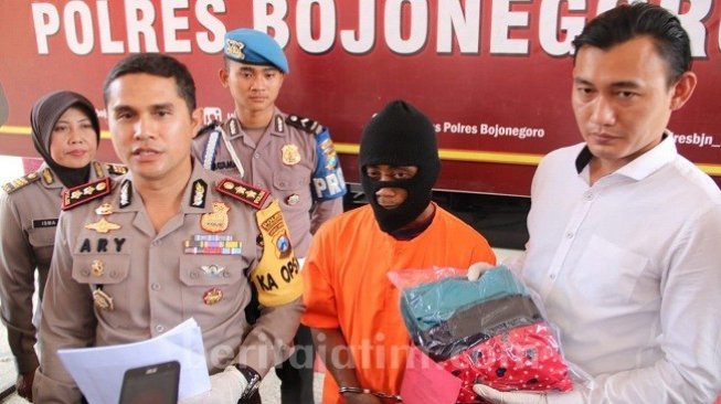 Diajak Ziarah Makam Wali, ABG di Lamongan Dicabuli Berkali-kali