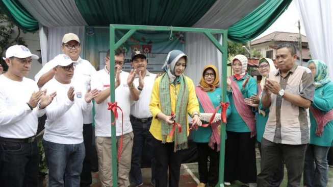 Wali Kota Tangsel Resmikan 2 Bank Sampah Milik Warga