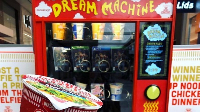 Unik, Vending Machine Mie Ini Dibayar dengan Selfie dan Unggah Instagram