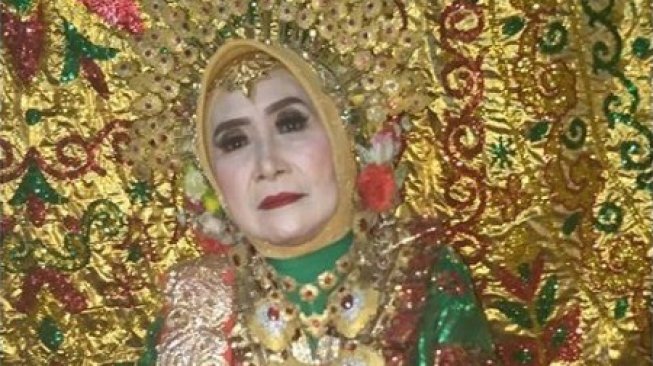 Pernikahan kakek dan nenek berusia 63 tahun di Makassar (Instagram)