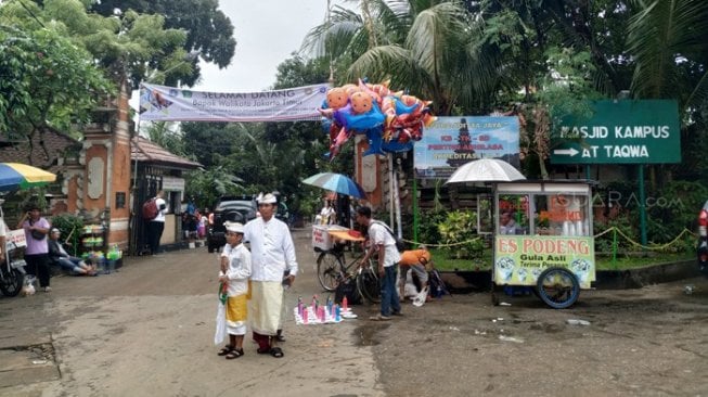 Masjid At Taqwa dan Pura Aditya Jaya, Potret Toleransi di Timur Jakarta