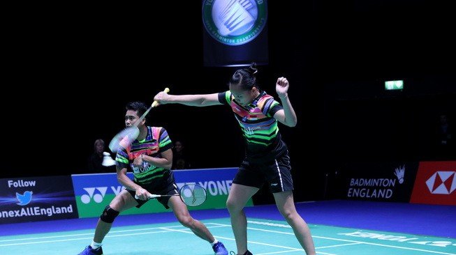 Pasangan ganda campuran Indonesia, Tontowi Ahmad/Winny Oktavina Kandow, melaju ke babak kedua All England 2019 usai mengalahkan rekan senegaranya, Alfian Eko Prasetya/Marsheilla Gischa Islami, Rabu (6/3/2019). [Humas PBSI]