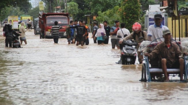 Banjir, Jalur Penghubung Jateng dan Jawa Timur Lumpuh