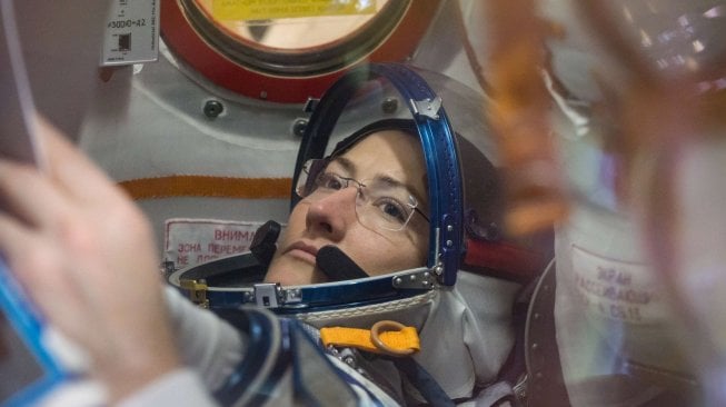 Dua Astronot Perempuan Akan Berjalan di Luar Angkasa. (Twitter/AstroAnnimal)