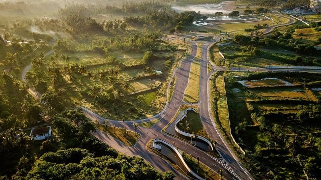 Proyek pengembangan pesisir Mandalika yang diusulkan menjadi lokasi balapan MotoGP di Mandalika, Lombok, Nusa Tenggara Barat, Sabtu (23/3).[ARSYAD ALI/AFP]