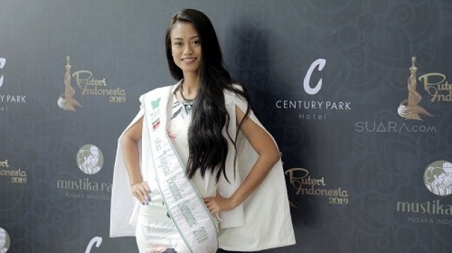 Kala Miss Supranational Suriname Boso Jowo: Jenengku Sri-Dewi Martomamat