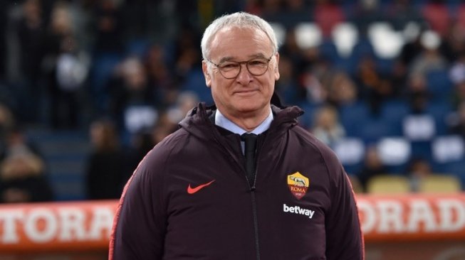 Pelatih AS Roma Claudio Ranieri saat memimpin skuatnya menghadapi Empoli di Olimpico pada lanjutan Liga Italia. Andreas SOLARO / AFP