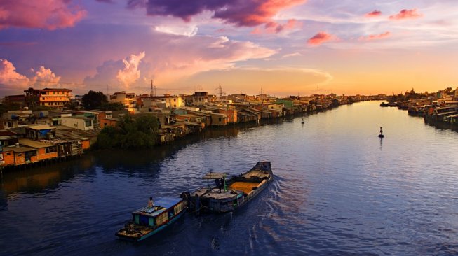 Sungai Mekong di Vietnam salah satu tujuan liburan berlayar dengan kapal pesiar paling populer di dunia. (Shutterstock)