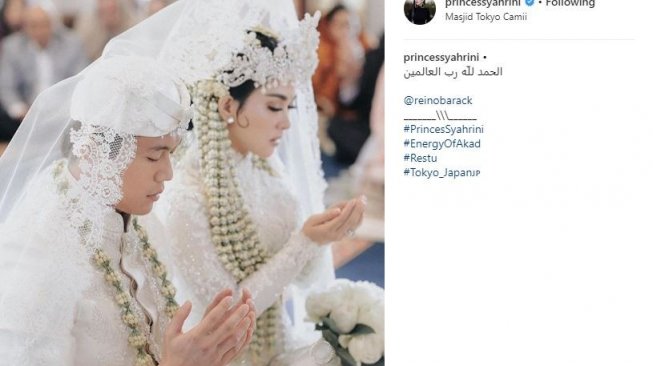 Momen akad nikah Syahrini dan Reino Barack di Tokyo, Jepang. [instagram/princessyahrini]