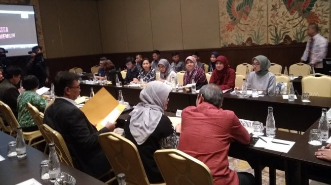 Perkuat Materi Debat Ketiga, KPU Gelar FGD dengan Sembilan Panelis di Hotel