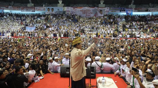 Calon Presiden nomor urut 02 Prabowo Subiant menyapa masyarakat Riau. [Foto dok. Tim Dokumentasi Prabowo]