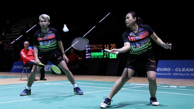 Pasangan ganda campuran Indonesia, Rinov Rivaldy/Pitha Haningtyas Mentari, melenggang ke perempat final Swiss Open 2019 usai menundukkan senior mereka, Ronald Alexander/Annisa Saufika, di babak kedua, Kamis (14/3). [Humas PBSI]