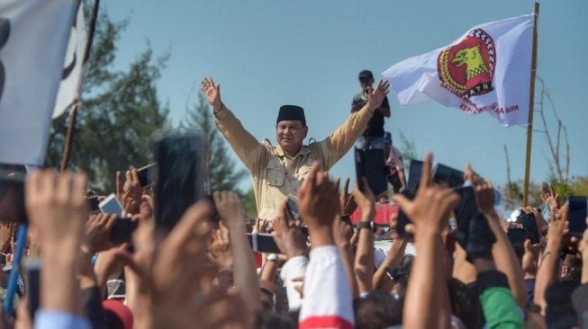 Prabowo Teken Kontrak Politik dengan Buruh, Isinya Hapus Sistem Outsourcing