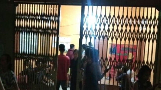 Takut Aksi Cabul Terungkap, Ustaz DI Kumpulkan Puluhan Santrinya Usai Salat