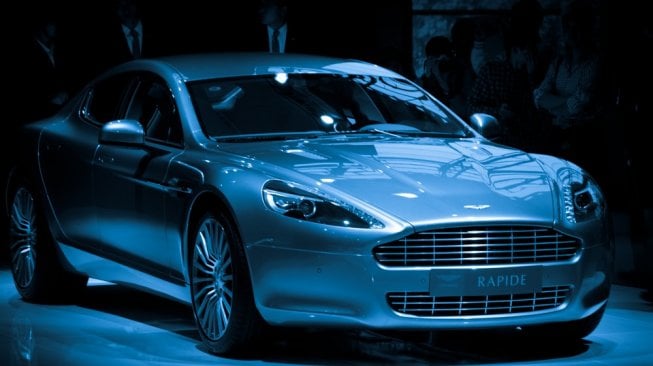 Sepakat Kerja Sama, Aston Martin Adopsi Teknologi Hybrid Mercedes-Benz