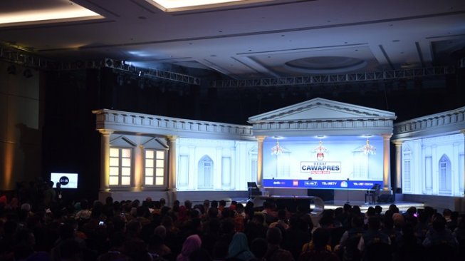 Debat Cawapres 2019, Ma'ruf Amin Sarungan