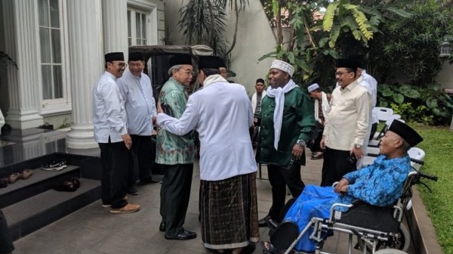 Barisan Pendekar FBR Kawal Ma'ruf Amin ke Arena Debat Pilpres 2019