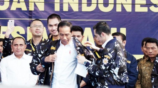 Jokowi : Jangan Takut Melawan Kabar Fitnah
