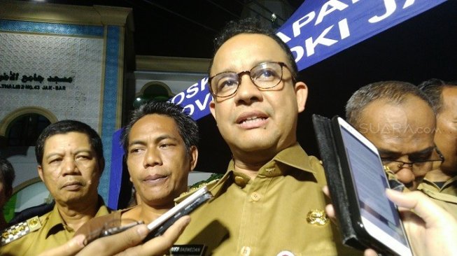 Uang Pribadi, Anies Sumbang Rp 100 Juta ke Korban Kebakaran Taman Sari