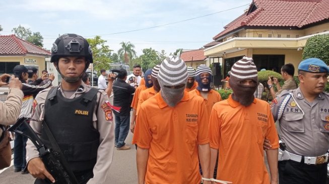 Bisnis Togel di Ramadan, Asep dan Rekan Dicokok Polisi saat Ngabuburit