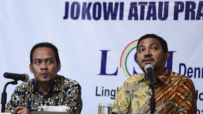 Lingkaran  Survei Indonesia Denny JA merilis survei terkini bertajuk 'Siapa Dirugikan Golput: Jokowi atau Prabowo? di Jakarta, Selasa (19/3). [ANTARA FOTO/Hafidz Mubarak]