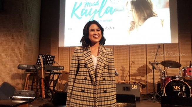 Kayla Dias di Galeri Indonesia Kaya (GIK), Grand Indonesia, Thamrin, Jakarta Pusat, Selasa (19/3/2019). [Sumarni/Suara.com]