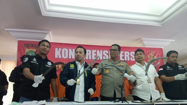 Dendam Lama, Geng 3 Serangkai Bacok Anggota Musuh hingga Tangannya Putus