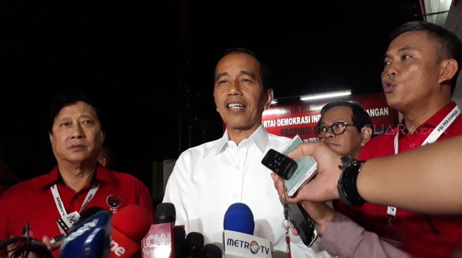 MK Putuskan Petahana Tak Perlu Cuti saat Kampanye, Ini Kata Jokowi