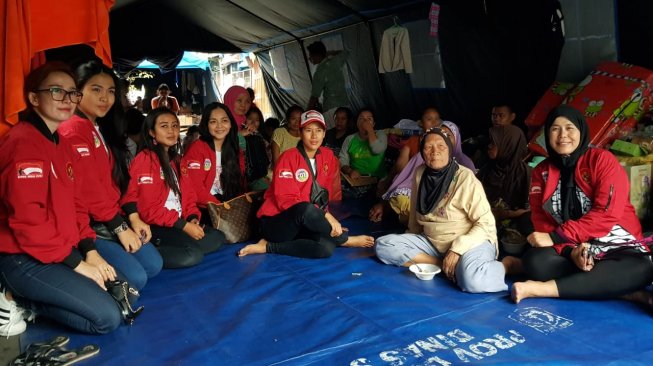 Serahkan Bantuan, BMP Kunjungi Korban Kebakaran di Krukut, Jakbar