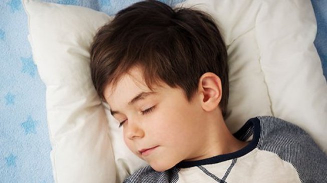 Ini Penyebab Anak Sering Mengigau Saat Tidur