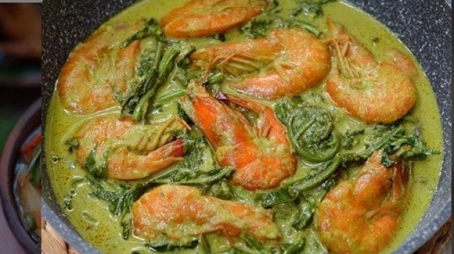 Resep Gulai Pakis Udang, Santapan Praktis yang Harus Dicoba Nih Moms