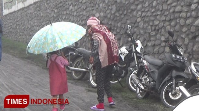 Dampak Peningkatan Aktivitas Gunung Bromo, Warga Terpapar ISPA