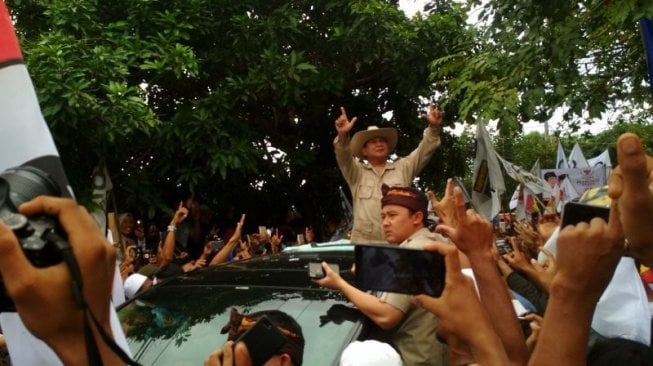 Dihadiri Puluhan Ribu Orang, Prabowo Targetkan 90 Persen Suara di NTB