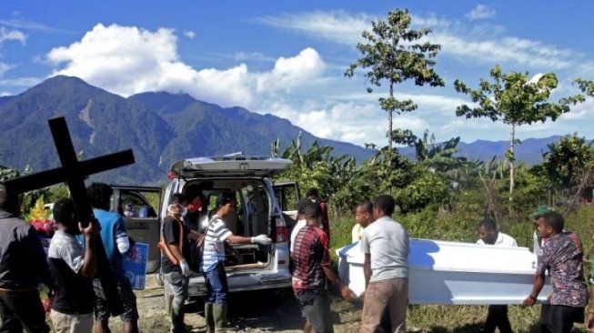 20 Jenazah Korban Banjir Bandang Sentani Papua Dimakamkan Secara Massal