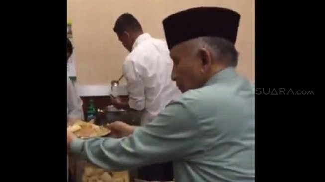 Hanum Sebar Video Kebiasaan Amien Rais yang Tak Diketahui Publik