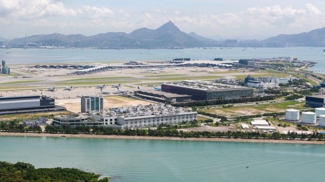 Bandara Hong Kong di China dinobatkan sebagai 10 besar bandara terbaik di dunia. (Shutterstock)