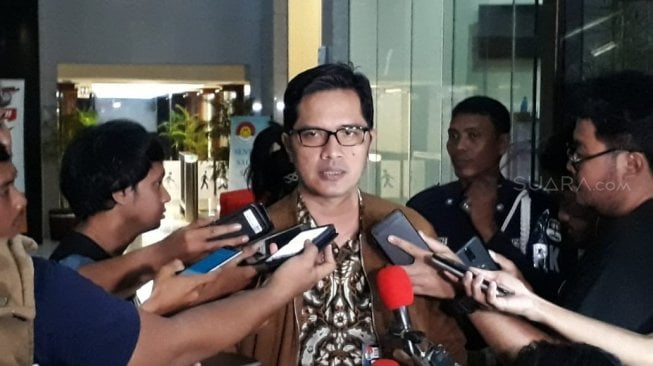 Dirut PTPN III Dolly Pulungan Akhirnya Menyerahkan Diri ke KPK