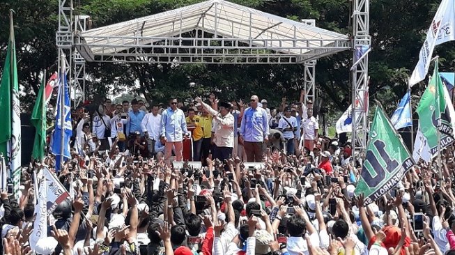 Prabowo di Karawang: Kalian Mau Panas-panasan di Sini, Dikasih Uang Enggak?