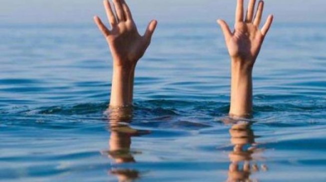 Warga Jelutih Jatuh Ke Sungai Batang Tembesi