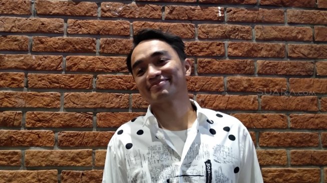 Dipha Barus Curhat Pernah Dilempari Botol saat Manggung di Bandung