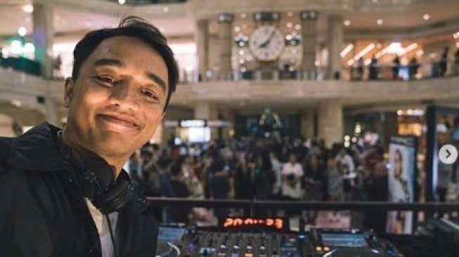 DJ Dipha Barus (instagram @diphabarus)