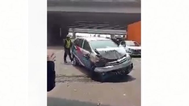 Pulang Kampanye PDIP, Mobil Rombongan Wartawan Kecelakaan di Tol Cikampek