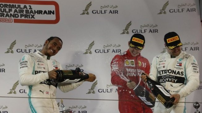 Hasil GP Bahrain: Hamilton Juara, Charles Leclerc Alami Kendala Mesin